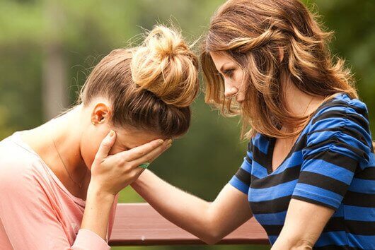 Top 4 Ways to Comfort a Bereaved Friend