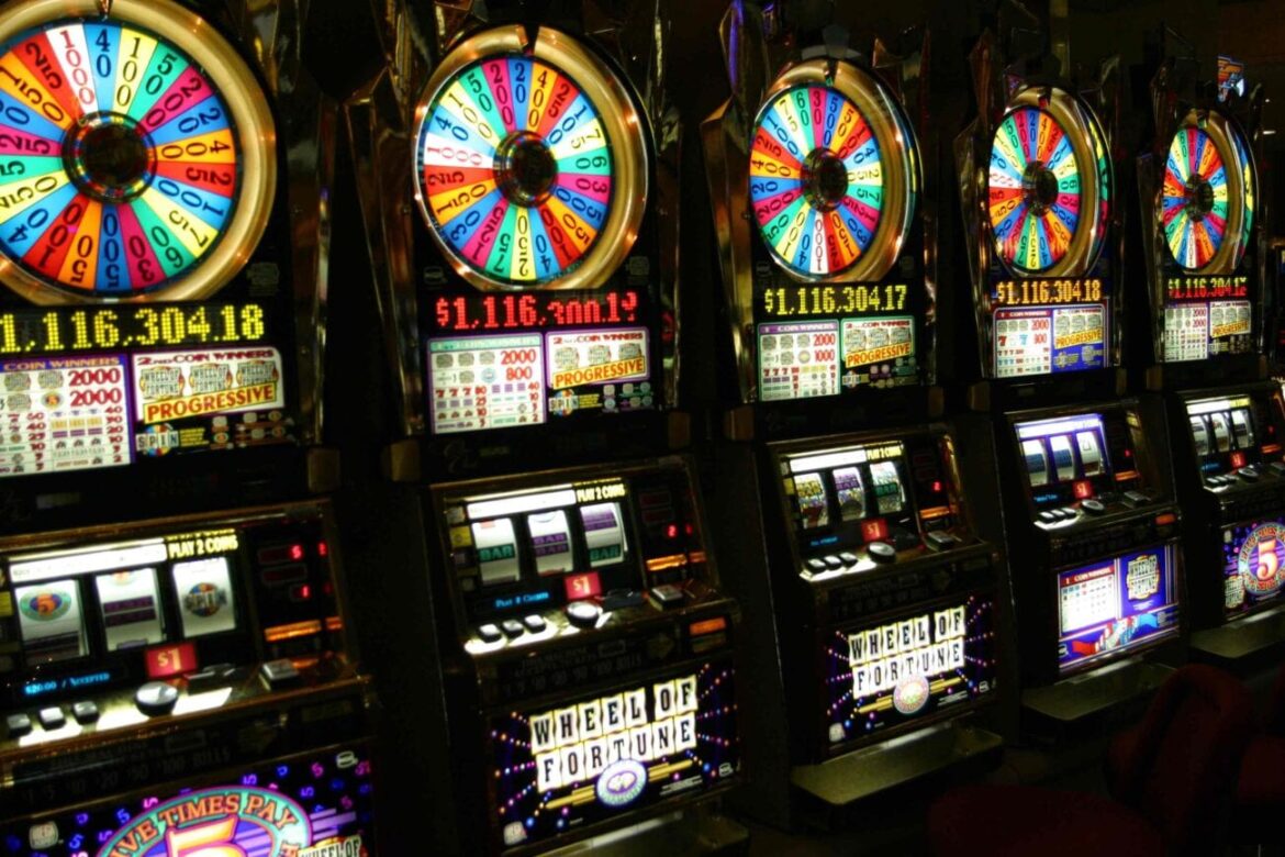 Know About Online Slots Before Try Playing