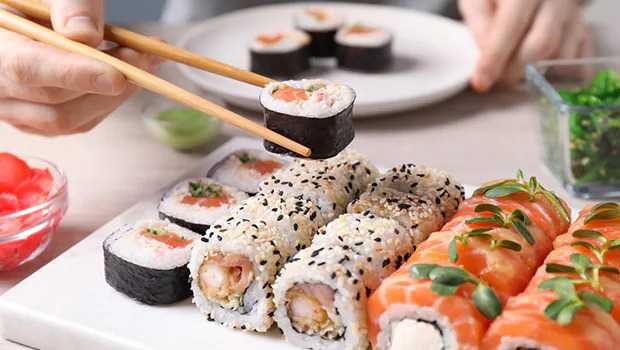 Kimbap vs Sushi? Understanding the Differences and Similarities